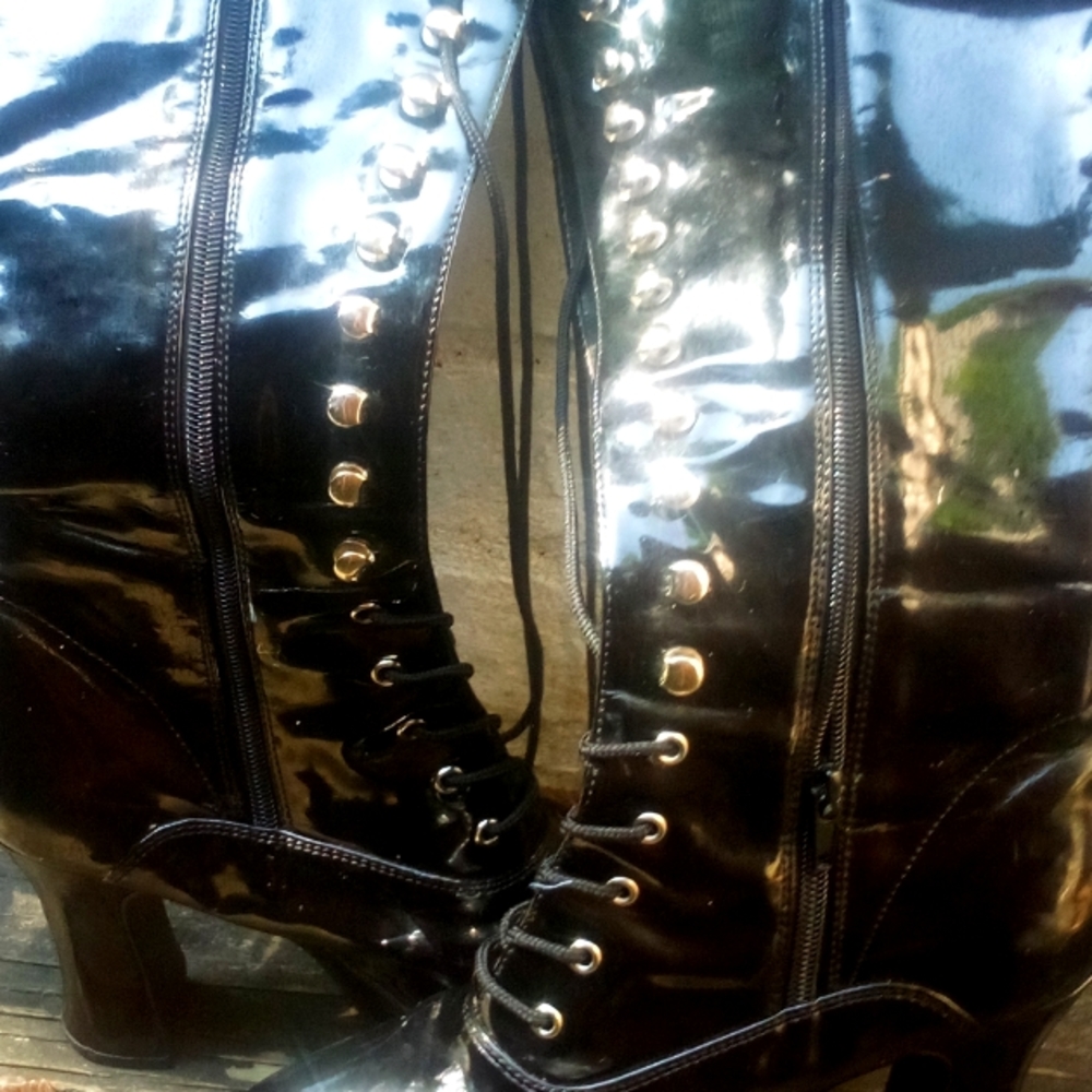 Women's Size 7 Boot's